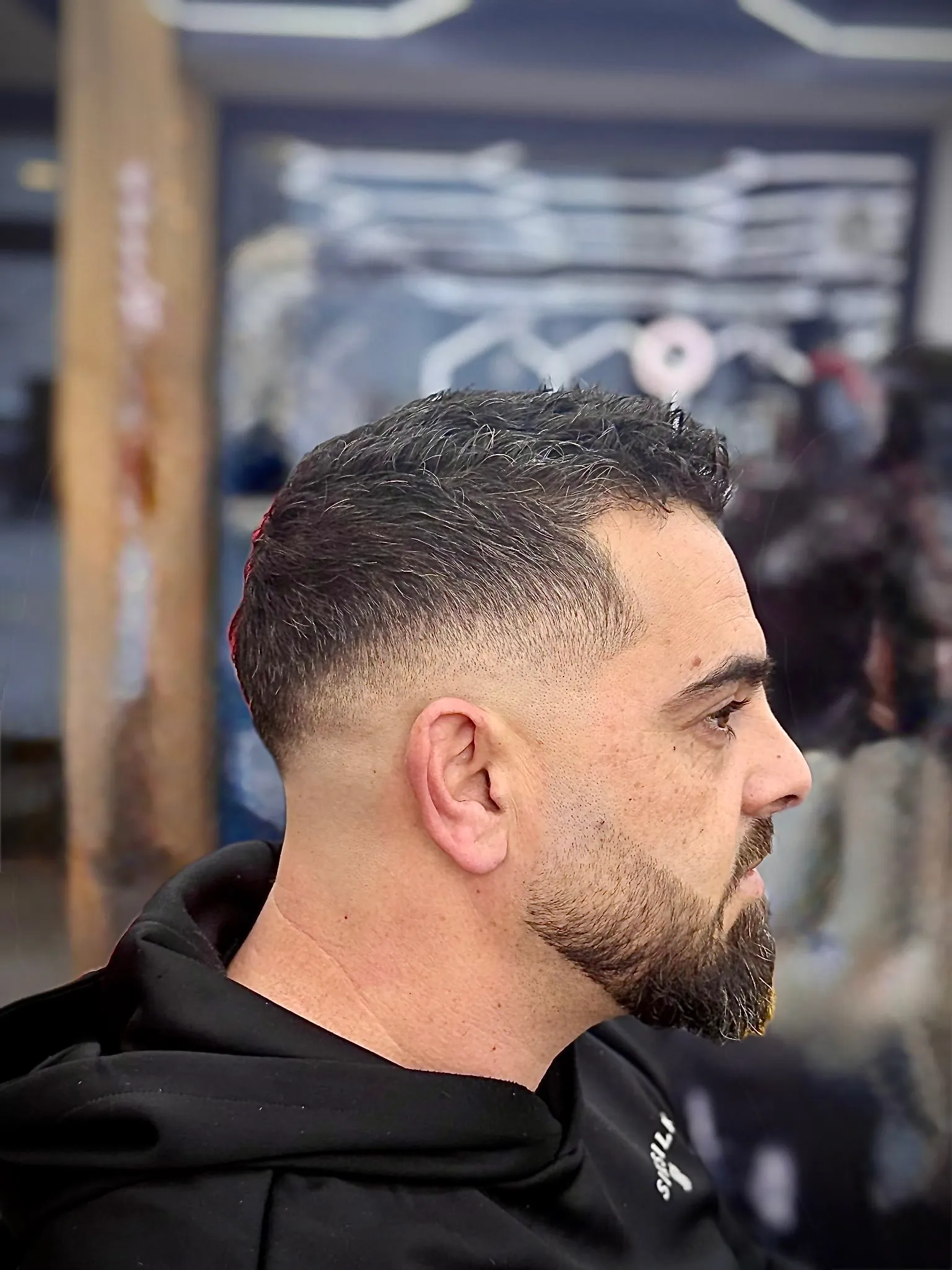 Vue intérieure du salon RS Concept à Sierre